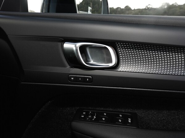 Used Volvo XC40 2025 for sale - 76199509: Photo 14