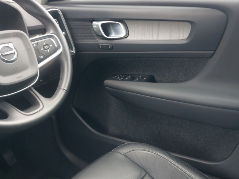 Used Volvo XC40 2022 for sale - 76834381: Photo 10