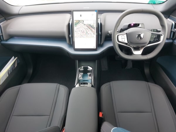 Used Volvo EX30 2025 for sale - 76282213: Photo 2