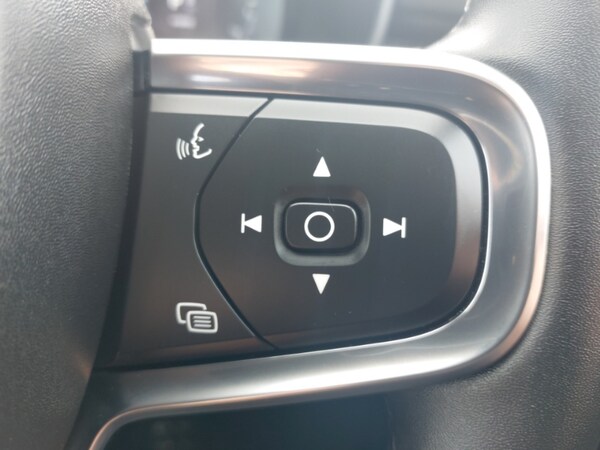 Used Volvo XC40 2022 for sale - 75526128: Photo 14