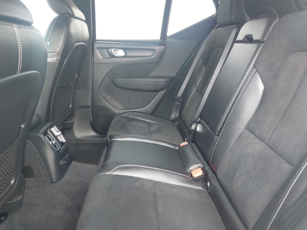 Used Volvo XC40 2022 for sale - 75526128: Photo 6