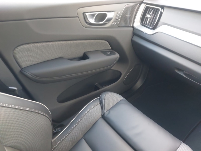 Used Volvo XC60 2025 for sale - 77999451: Photo 11