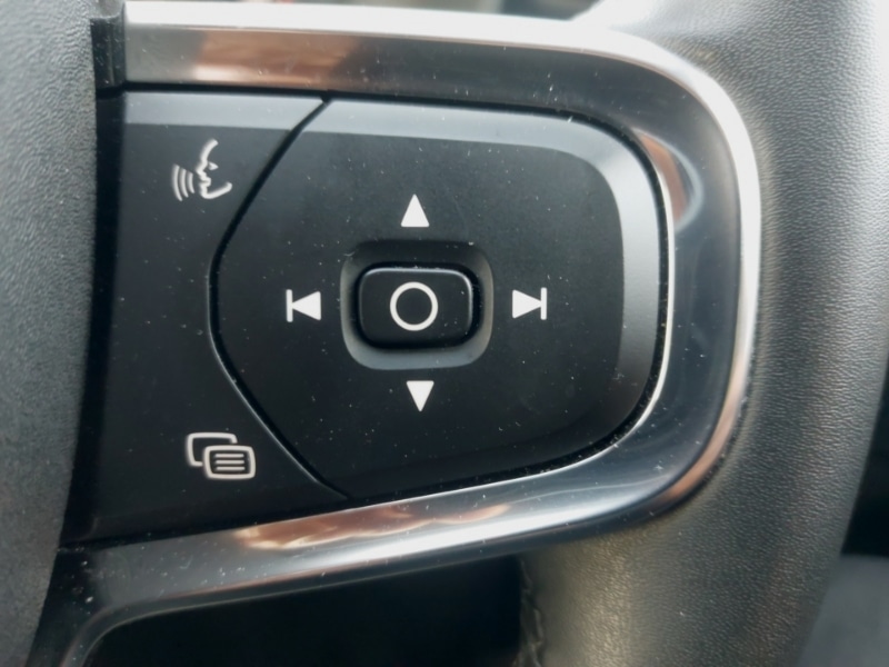 Used Volvo XC40 2021 for sale - 76427426: Photo 17