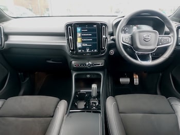 Used Volvo XC40 2021 for sale - 76195675: Photo