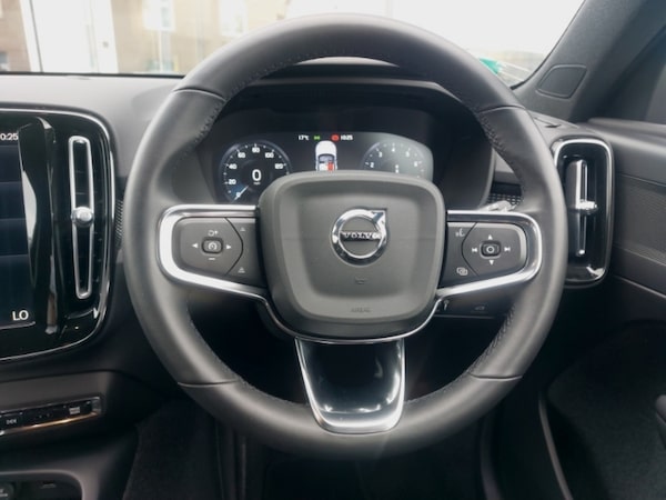 Used Volvo XC40 2021 for sale - 76195675: Photo 7