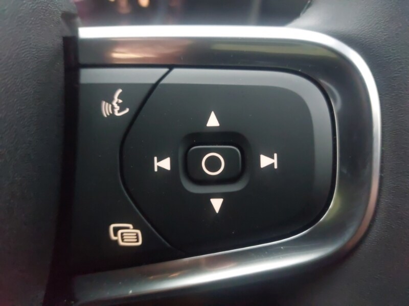 Used Volvo XC40 2025 for sale - 77418770: Photo 17