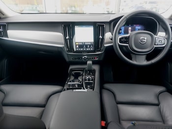 Used Volvo V90 2024 for sale - 79343204: Photo