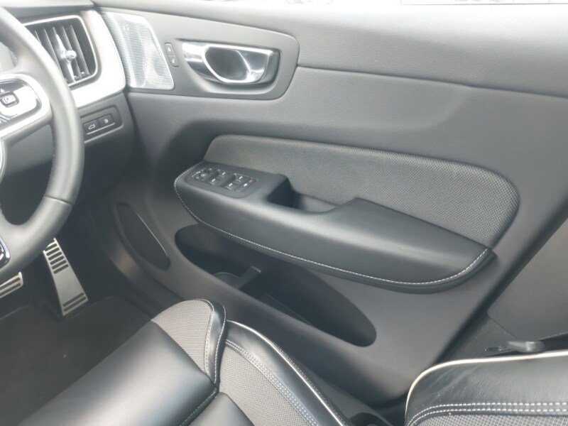 Used Volvo XC60 2021 for sale - 76195230: Photo 10