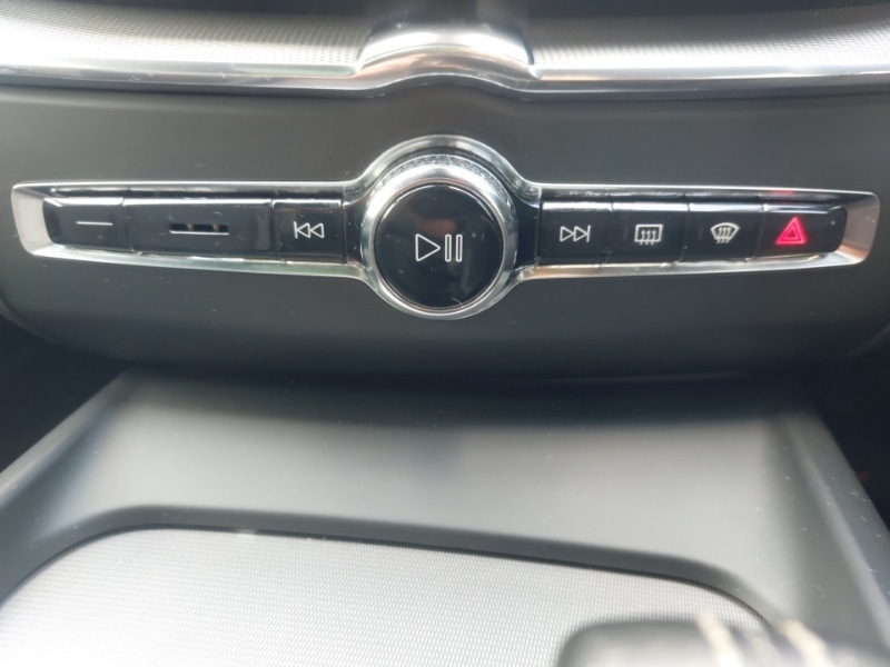 Used Volvo XC60 2021 for sale - 76195230: Photo 16