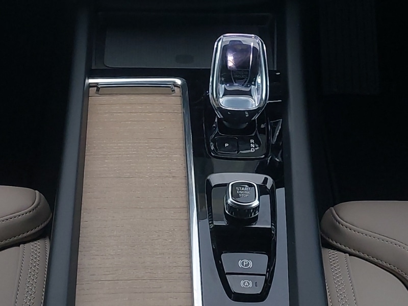 Used Volvo XC60 2025 for sale - 77197816: Photo 13