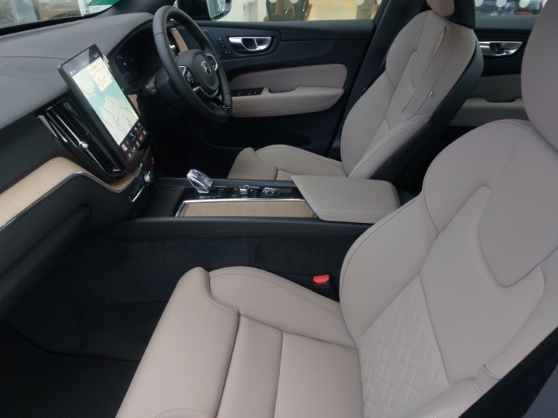 Used Volvo XC60 2025 for sale - 77197816: Photo 5