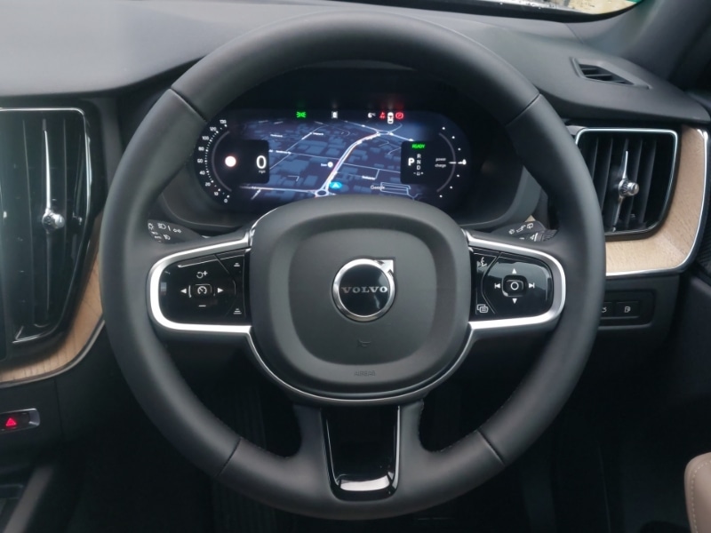 Used Volvo XC60 2025 for sale - 77197816: Photo 7