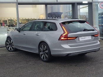 Used Volvo V90 2025 for sale - 77134319: Photo