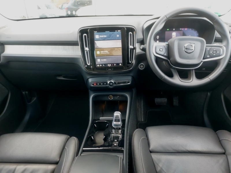 Used Volvo XC40 2024 for sale - 77209325: Photo 2