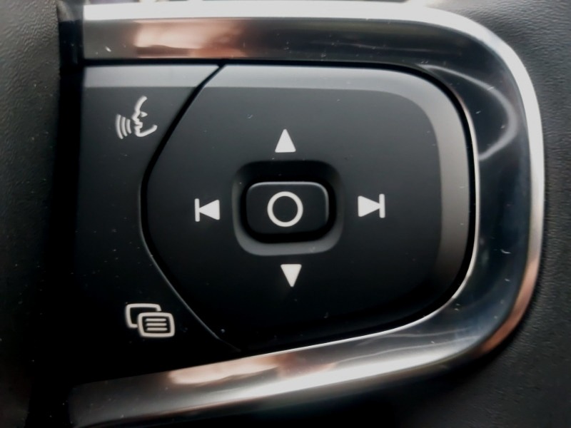 Used Volvo XC40 2025 for sale - 77453956: Photo 12