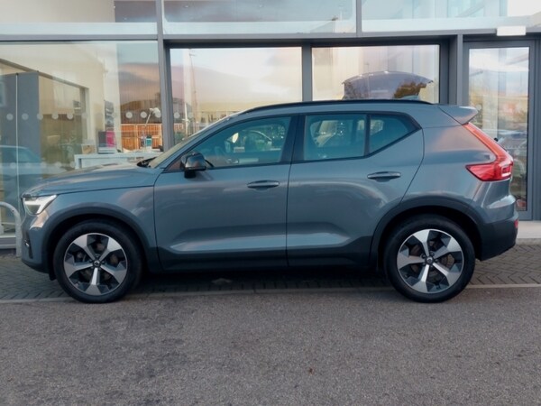 Used Volvo XC40 2022 for sale - 76325792: Photo 4