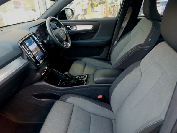 Used Volvo XC40 2022 for sale - 76325792: Photo 5