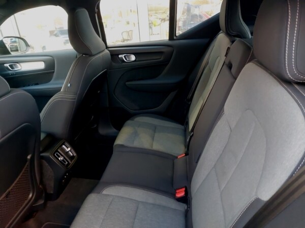 Used Volvo XC40 2022 for sale - 76325792: Photo 6