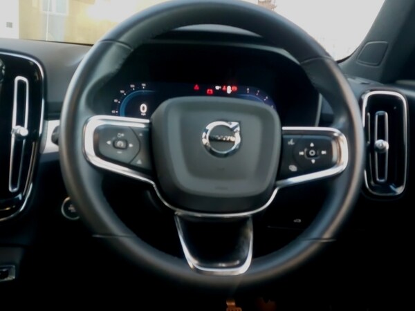 Used Volvo XC40 2022 for sale - 76325792: Photo 7