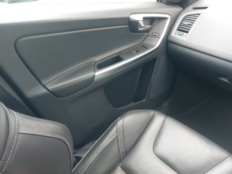 Used Volvo XC60 2017 for sale - 77439494: Photo 11