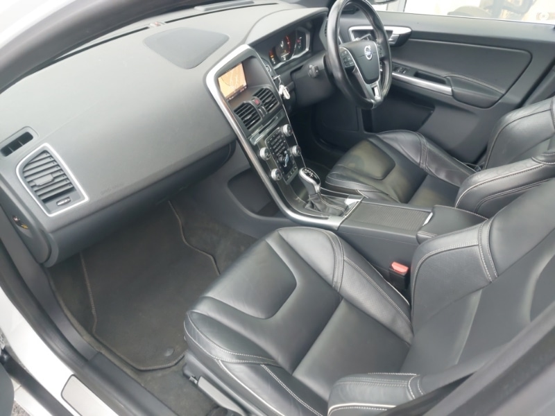 Used Volvo XC60 2017 for sale - 77439494: Photo 5