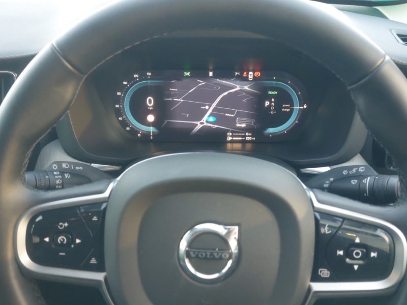 Used Volvo XC60 2025 for sale - 76920217: Photo 19