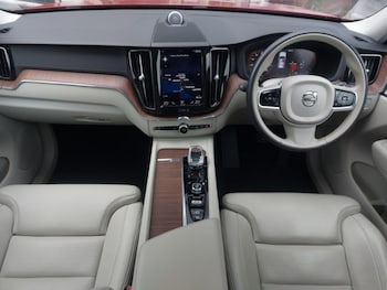 Used Volvo XC60 2020 for sale - 76435346: Photo