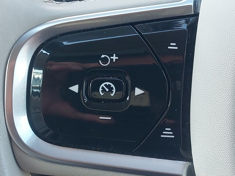 Used Volvo XC60 2022 for sale - 76964282: Photo 17