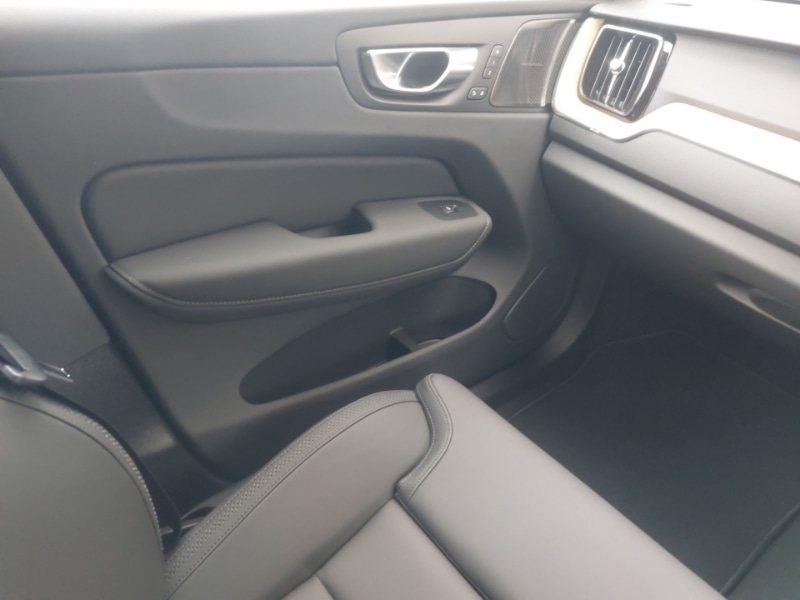 Used Volvo XC60 2025 for sale - 77223657: Photo 11