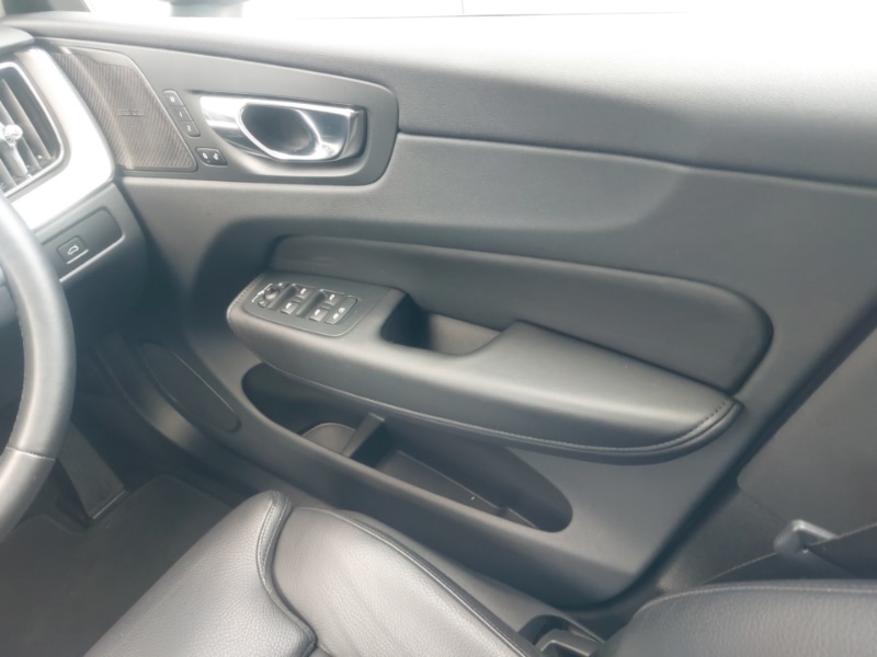 Used Volvo XC60 2022 for sale - 77035065: Photo 10