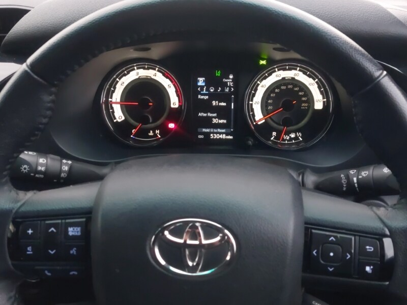 Used Toyota Hilux 2019 for sale - 77544177: Photo 19