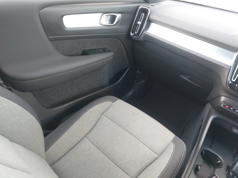 Used Volvo XC40 2024 for sale - 76721437: Photo 11