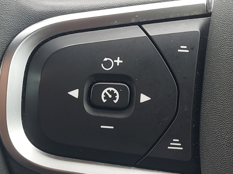 Used Volvo V60 2023 for sale - 76983551: Photo 15