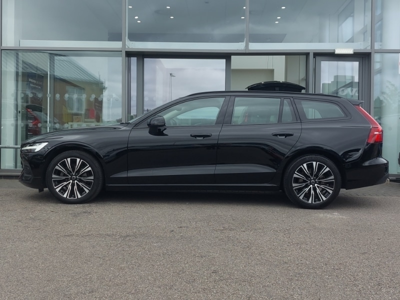 Used Volvo V60 2023 for sale - 76983551: Photo 4