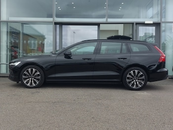 Used Volvo V60 2023 for sale - 76983551: Photo