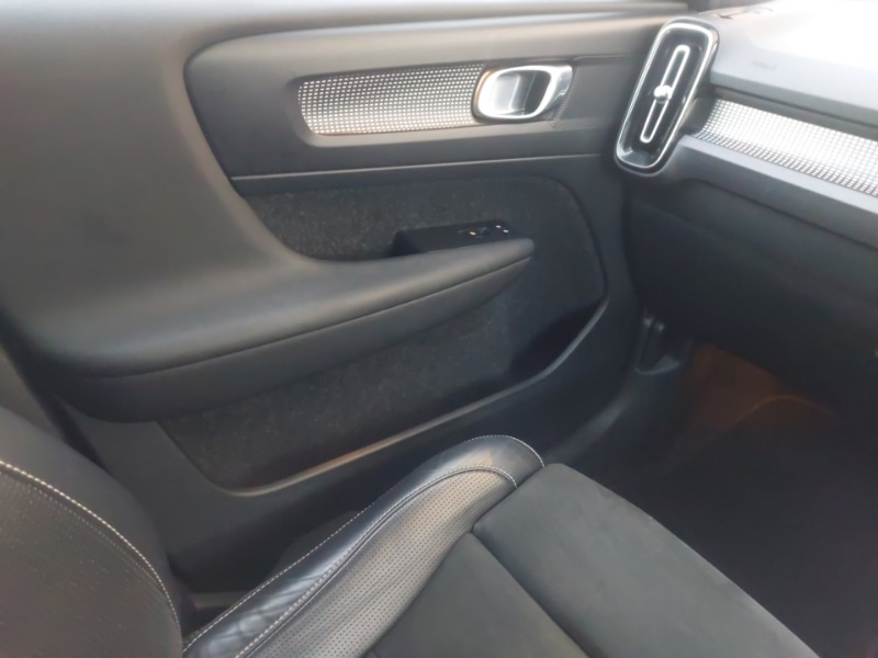 Used Volvo XC40 2018 for sale - 76915521: Photo 11