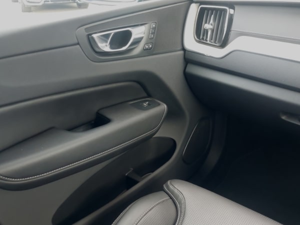 Used Volvo XC60 2022 for sale - 76275724: Photo 11