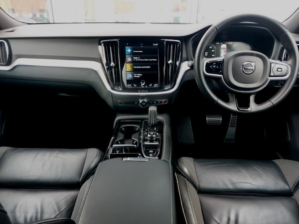 Used Volvo V60 2021 for sale - 76225974: Photo 2