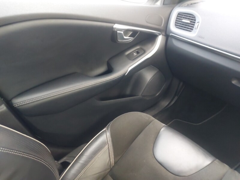 Used Volvo V40 2018 for sale - 77169044: Photo 11