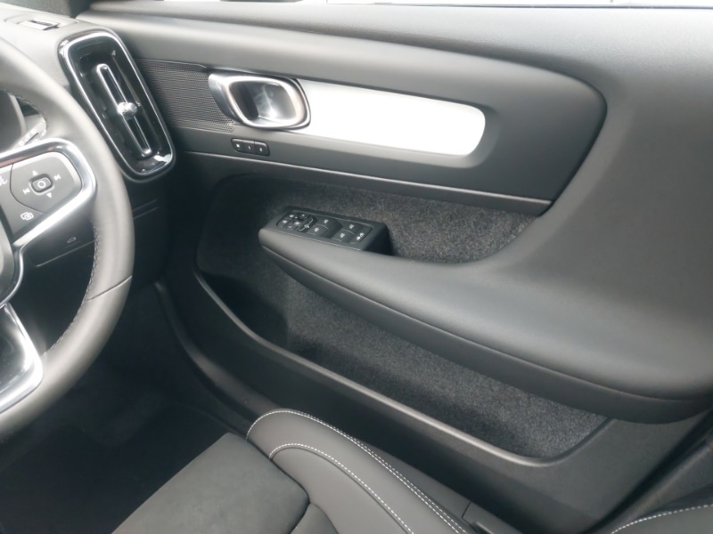 Used Volvo XC40 2025 for sale - 77453949: Photo 10