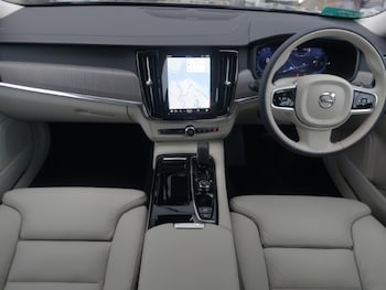 Used Volvo V90 2025 for sale - 77150322: Photo