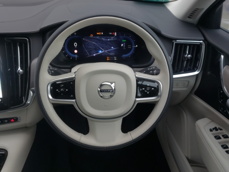 Used Volvo V90 2025 for sale - 77150322: Photo 7