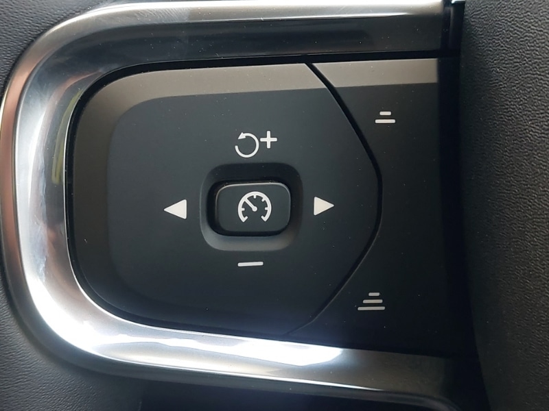 Used Volvo XC40 2025 for sale - 77324916: Photo 17