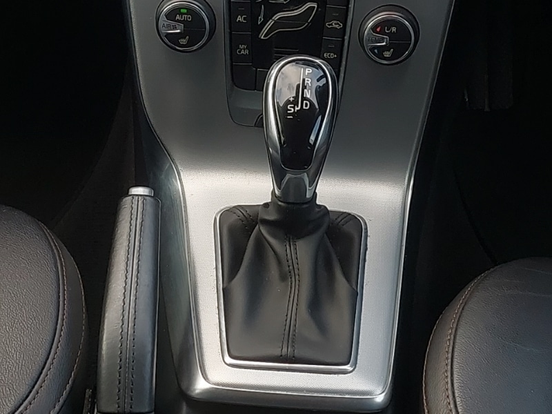 Used Volvo V40 2019 for sale - 76427414: Photo 13