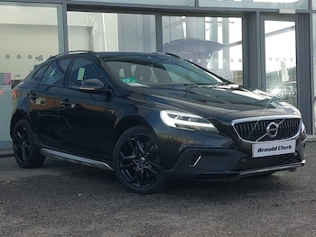 Used Volvo V40 2019 for sale - 76427414: Photo