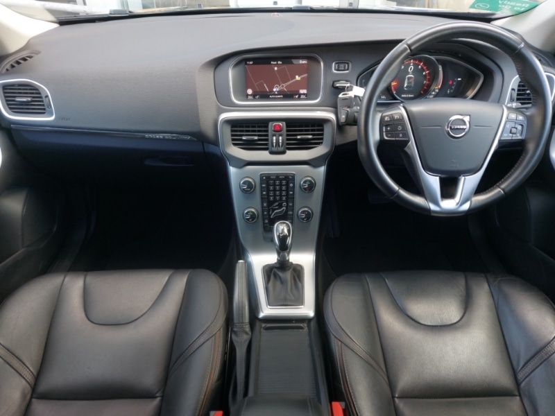 Used Volvo V40 2019 for sale - 76427414: Photo 2