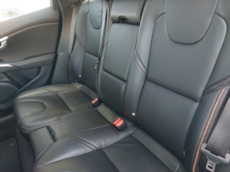 Used Volvo V40 2019 for sale - 76427414: Photo 6