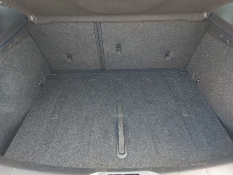 Used Volvo V40 2019 for sale - 76427414: Photo 8