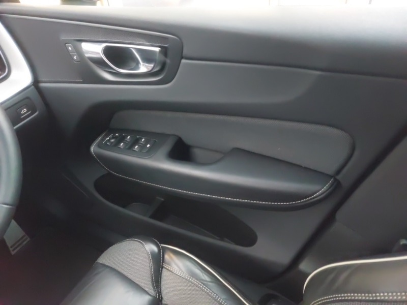 Used Volvo XC60 2022 for sale - 76987187: Photo 10