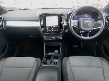 Used Volvo XC40 2023 for sale - 79573442: Photo